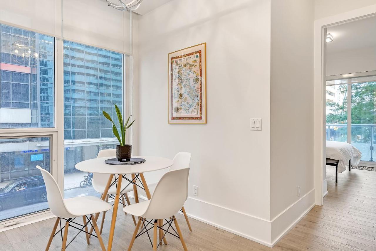 2Br 2Bth Apt-Rogers Center-Cn Tower-Free Parking Apartment Toronto Exterior photo